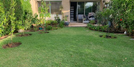 Villa de Charme à Vendre à Bouskoura – Cadre Calme et Verdoyant